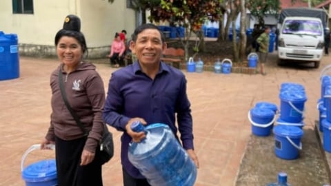 Nguồn nước sạch tiếp sức vùng lũ Điện Biên