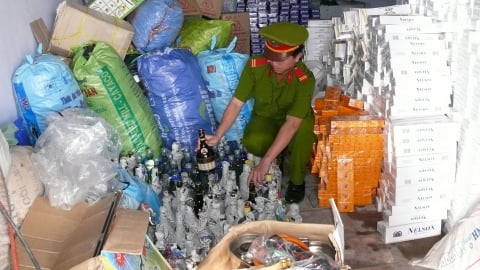 Đồng Tháp siết chặt kiểm tra, xử lý buôn lậu và hàng giả