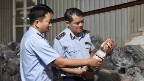 Hà Nội: Phát hiện cơ sở sản xuất hàng giả tại xã La Phù
