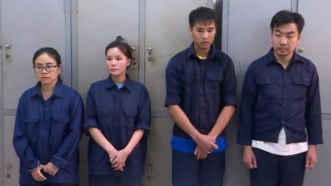 Truy tố 5 cựu công chức hải quan về tội nhận hối lộ