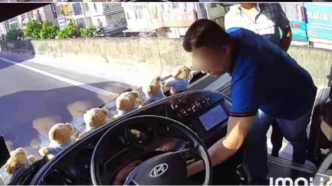 Khởi tố Bùi Trường Sơn vì rút chìa khóa xe khách trên đường vành đai 3
