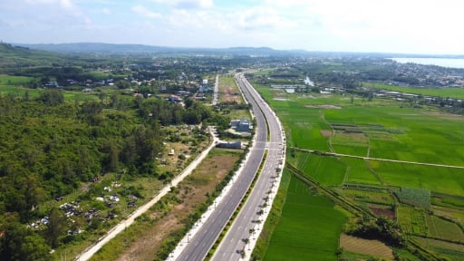 Quảng Ngãi: Lo hụt nguồn thu từ đất