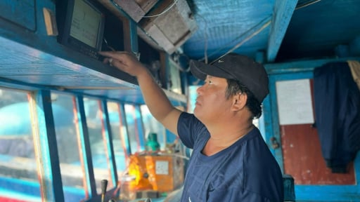 Nhiều tàu cá được gắn 2 thiết bị giám sát hành trình