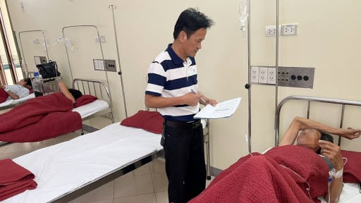 Đi ăn giỗ, gần 20 người ở Huế nhập viện vì ngộ độc thực phẩm