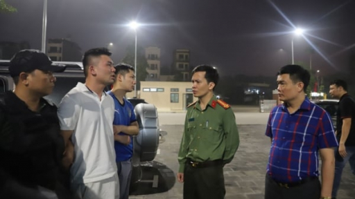 Đã bắt được 2 đối tượng trong đường dây vận chuyển 16 bánh heroin