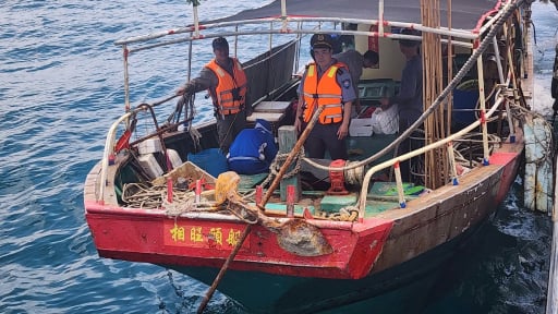 Hải trình cùng kiểm ngư: [Bài 2] Bảo vệ chủ quyền giữa trùng khơi