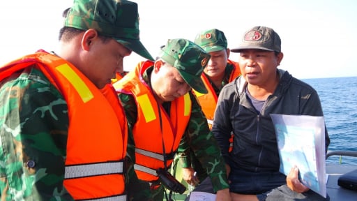 Truy vết từng tàu cá vi phạm