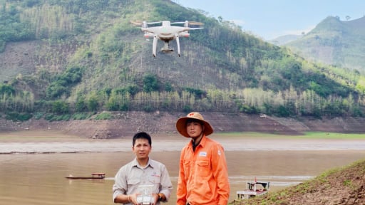 Đảm bảo an toàn khi thủy điện Hòa Bình thay đổi mực nước