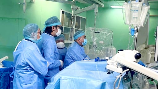 Cứu sống bệnh nhân nguy kịch nhờ kỹ thuật nút mạch hiện đại