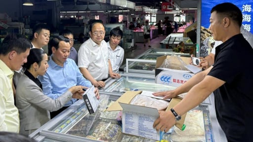 Nông sản Việt Nam trưng bày miễn phí ở chợ đầu mối lớn nhất Bắc Kinh