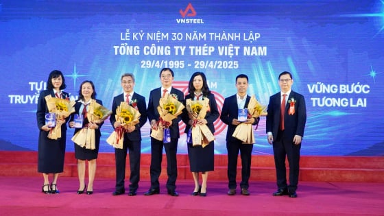 VNSTEEL tự hào truyền thống, vững bước tương lai