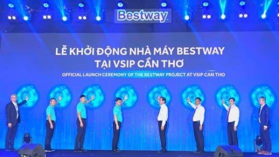 Khởi động nhà máy 300 triệu USD đầu tiên tại VSIP Cần Thơ