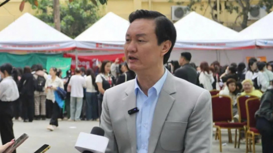 Kết nối để 'việc tìm người, người tìm việc'