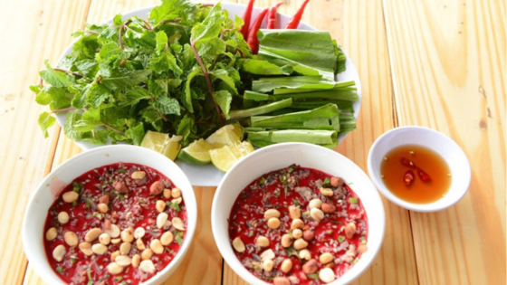 Tiết canh Việt Nam vào danh sách tệ nhất thế giới