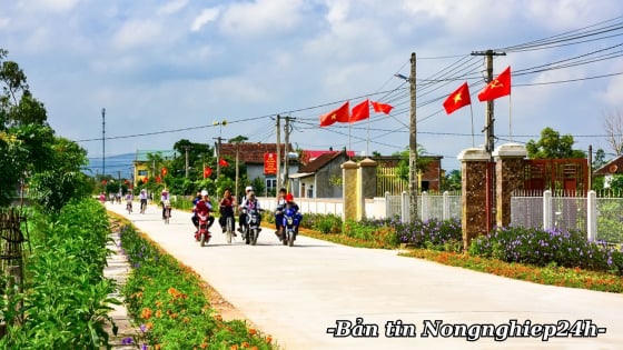 Thực hiện ‘4 đẩy mạnh’ trong giảm nghèo, xây dựng nông thôn mới