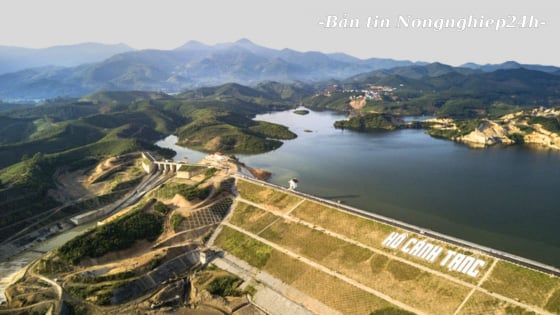 Hồ Cánh Tạng - Biểu tượng của sự đổi mới