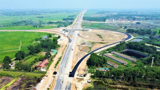 Cao tốc Hàm Nghi - Vũng Áng dự kiến thông xe ngày 30/4