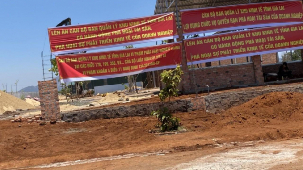 Lùm xùm chuyện doanh nghiệp treo băng rôn 'lên án' BQL Khu kinh tế