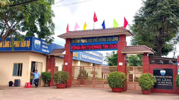 Hàng chục học sinh nôn, sốt, nghi ngộ độc thực phẩm