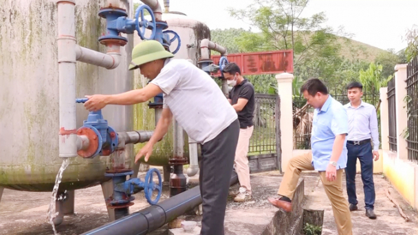 Đưa nước sạch tới người dân vùng nông thôn