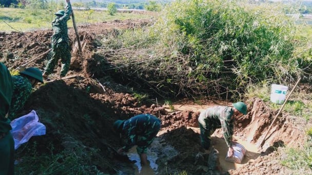 Tìm thấy 7 hài cốt liệt sĩ trong lòng hồ đập Trấm