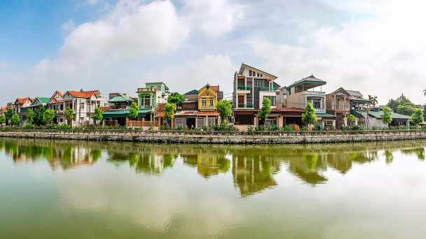 Về huyện có 100% xã đạt chuẩn nông thôn mới