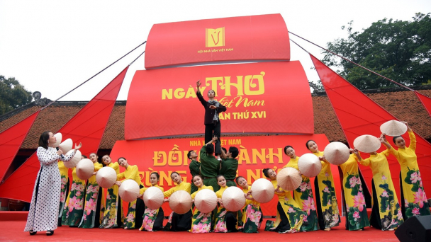 Ngày Thơ Việt Nam trong khoảng lặng Covid-19