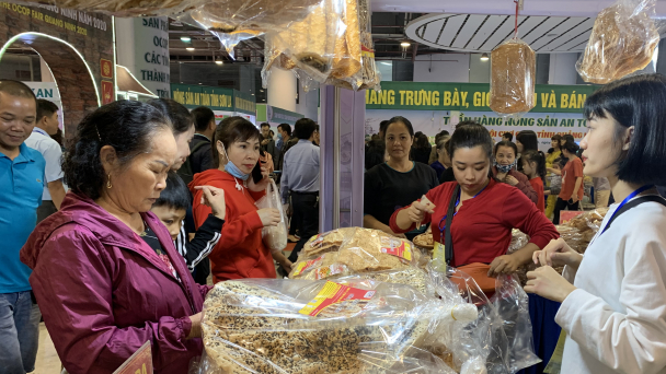 Quảng Ninh đẩy mạnh nền tảng số thương mại điện tử các sản phẩm OCOP
