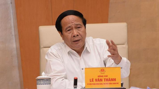 Không cứng nhắc khi có F0 thì đóng cửa toàn bộ nhà máy