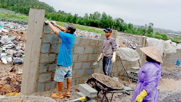 Khắc phục sự cố môi trường tại bãi rác thị xã Đông Hòa