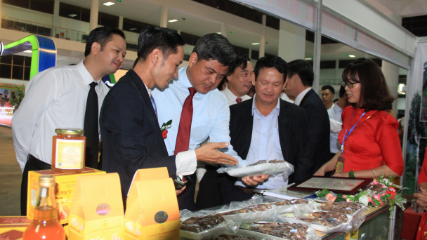 Hội chợ Làng nghề và sản phẩm OCOP Việt Nam trực tuyến năm 2021