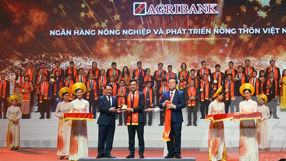 Agribank vinh dự đạt giải thưởng Sao Vàng đất Việt năm 2021