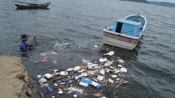 UNDP hỗ trợ thu gom, xử lý rác thải, giảm ô nhiễm biển