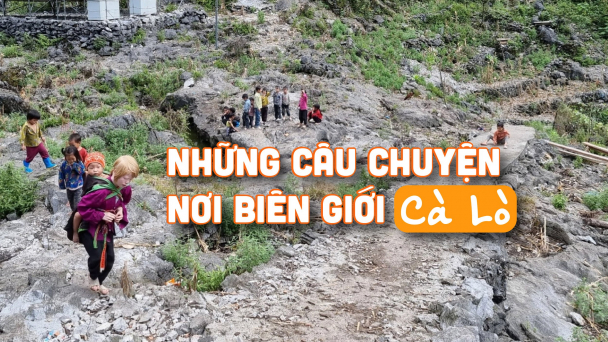 Không tắm, trẻ em mặc áo đến hỏng không giặt
