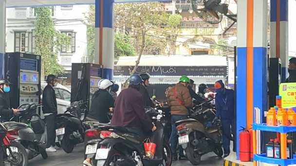 6 doanh nghiệp kinh doanh xăng dầu bị thu hồi giấy phép từ cuối tháng 2/2023