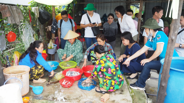 Sinh kế bền vững cho cộng đồng dễ bị tổn thương sống nhờ rừng ngập mặn