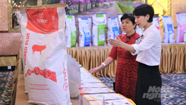 Tìm giải pháp 'hạ nhiệt' giá thức ăn chăn nuôi từ nguyên liệu