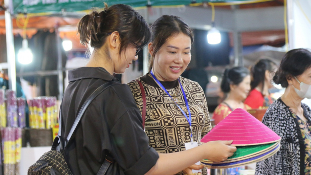Quảng bá hàng trăm sản phẩm OCOP vùng đồng bằng sông Hồng