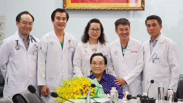 Bệnh viện Chợ Rẫy cứu sống ngoạn mục NSND Thanh Tuấn bị ngưng tim