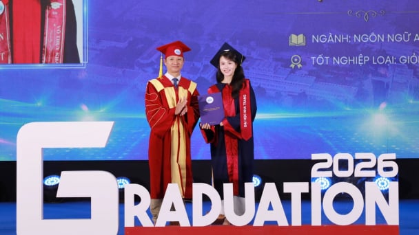 Trường Đại học Nha Trang trao bằng tốt nghiệp cho 1.772 tân cử nhân, kỹ sư