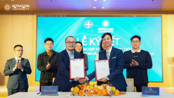 Trường Đại học Intracom 'đón đầu' đào tạo phi công drone và robot công nghệ cao
