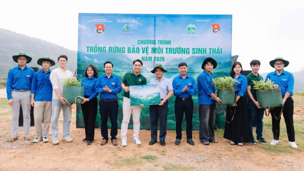 Thanh niên ra quân trồng rừng bảo vệ môi trường