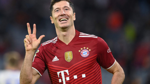 Siêu tiền đạo Ba Lan xác nhận chia tay Bayern Munich