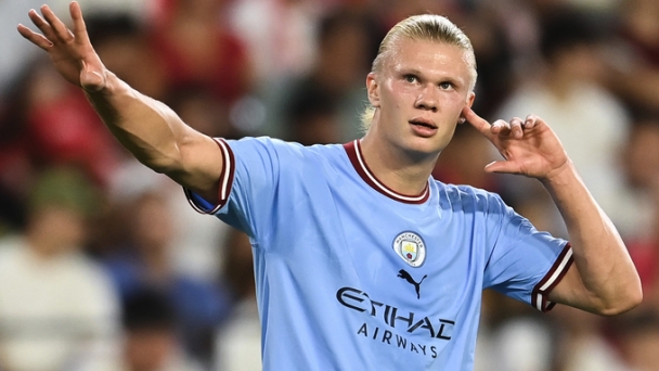 Erling Haaland vào lịch sử Premier League với hattrick siêu hạng