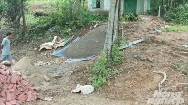 Xác minh đơn tố cáo Giám đốc Văn phòng Đăng kí đất đai huyện Thạch Thất