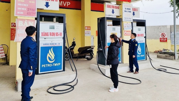 Giá xăng dầu hôm nay 4/5/2025: Thế giới tuần này giảm sâu