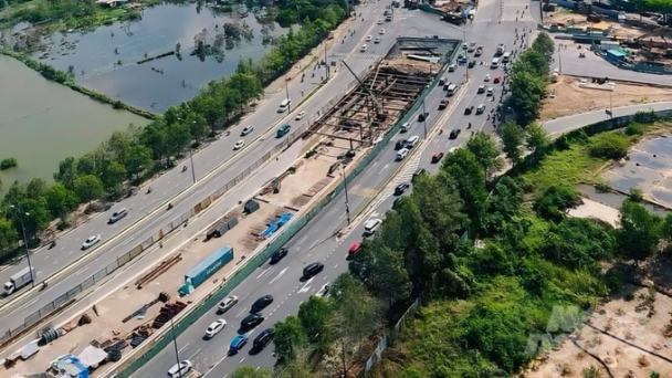 Điều chỉnh giao thông để thi công nút giao 3.400 tỷ đồng