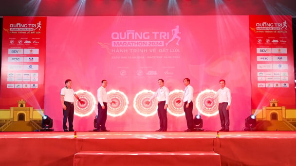 Khai mạc giải chạy 'Quảng Trị Marathon 2024 - Hành trình về Đất lửa'