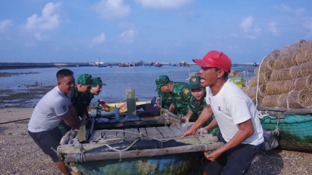 Còn 135 phương tiện hoạt động trên biển khu vực đảo Bạch Long Vĩ