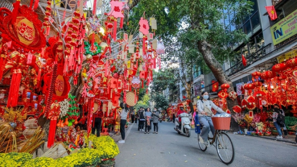 Tết để về nhà vo gạo nấu cơm!